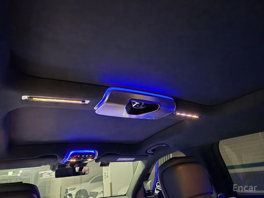 Фото 15 - Mercedes-Benz S-Class