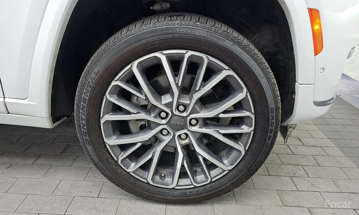 Фото 5 - Jeep Cherokee