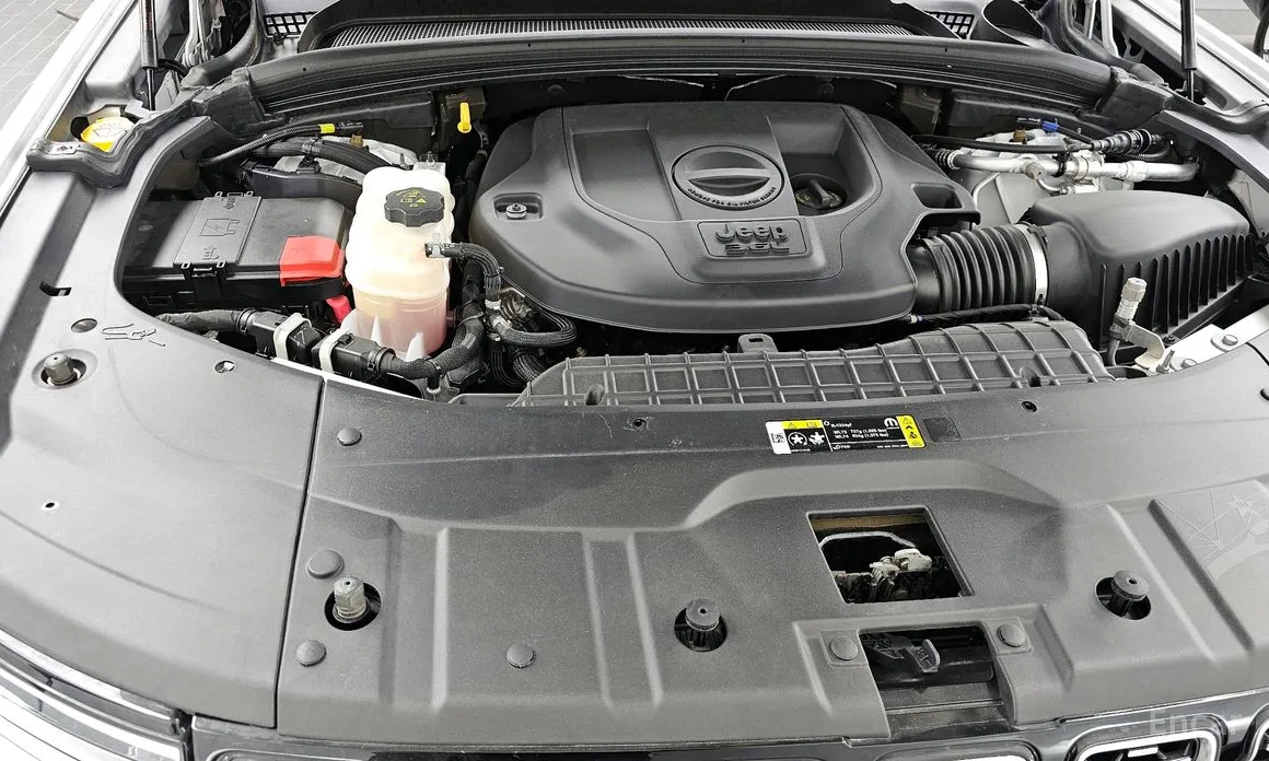 Фото 6 - Jeep Cherokee