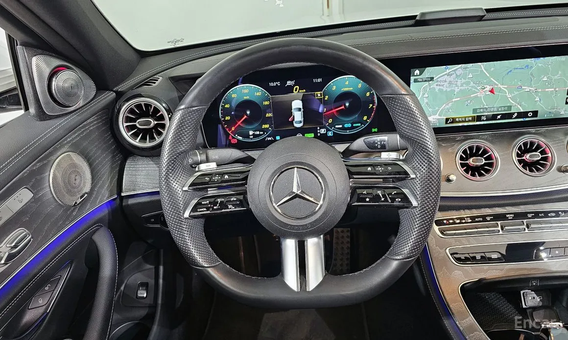 Фото 13 - Mercedes-Benz E-Class