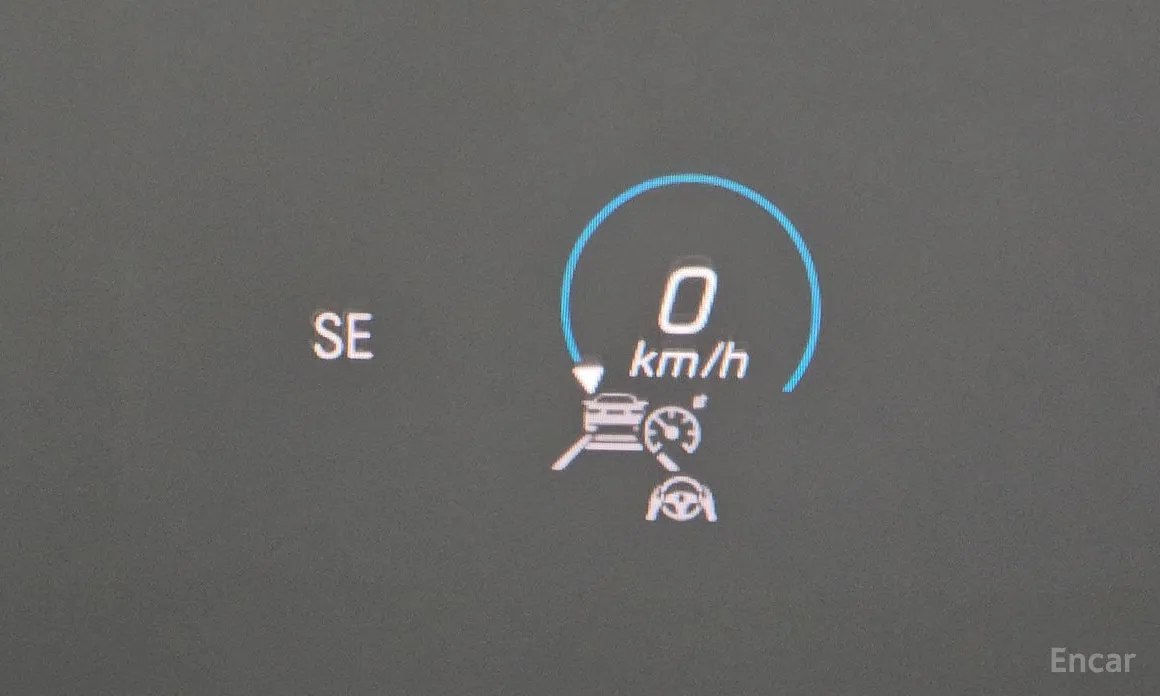 Фото 18 - Mercedes-Benz E-Class