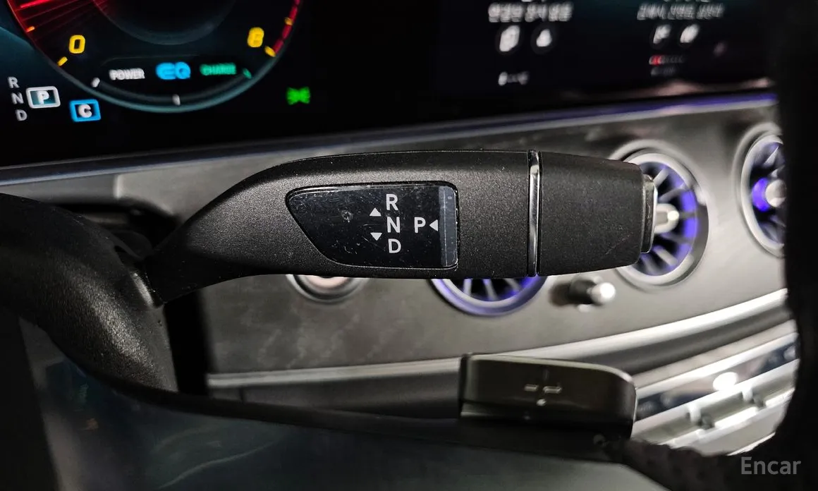 Фото 9 - Mercedes-Benz E-Class