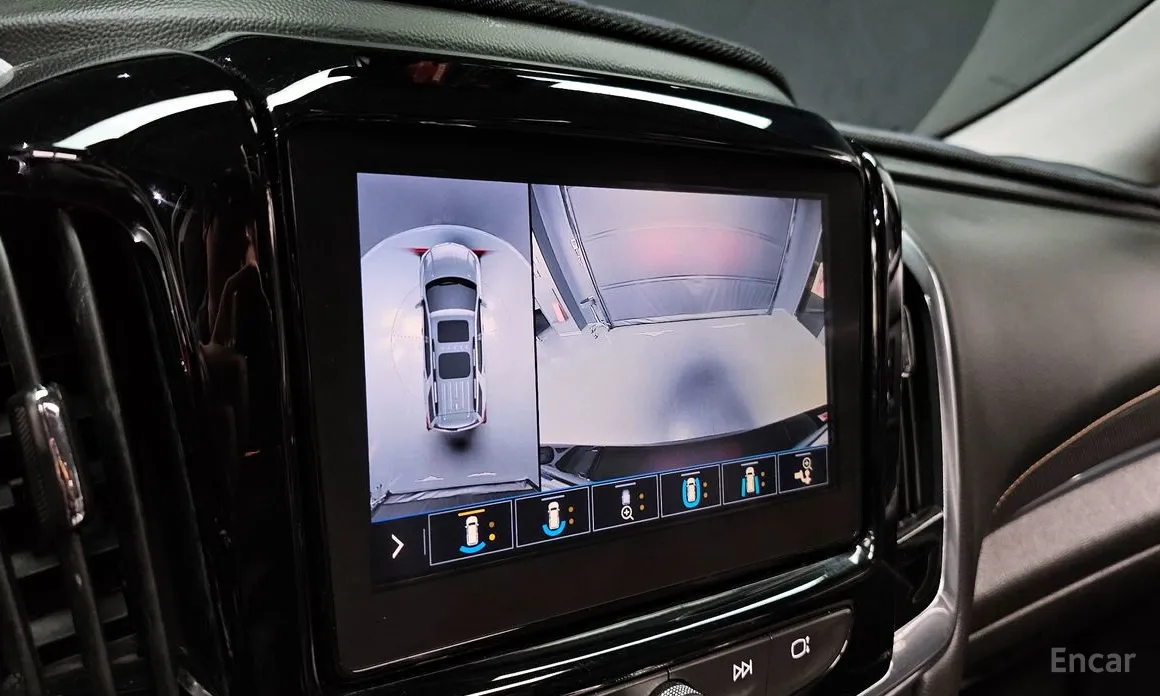 Photo 15 - Chevrolet Traverse