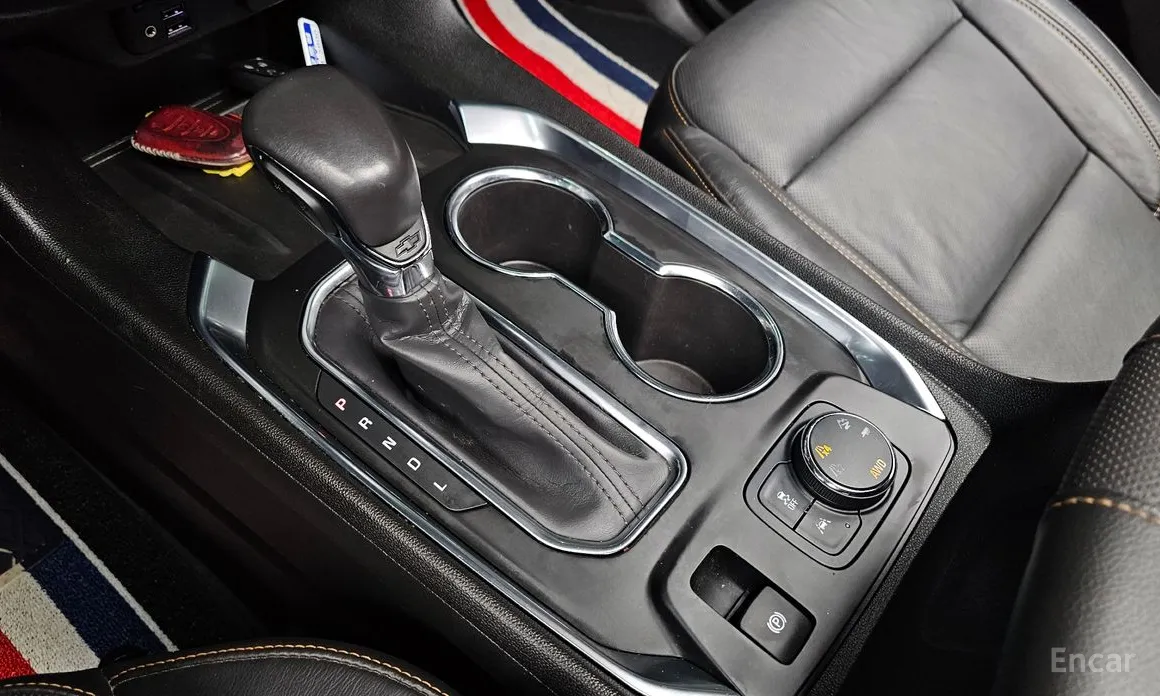 Photo 9 - Chevrolet Traverse