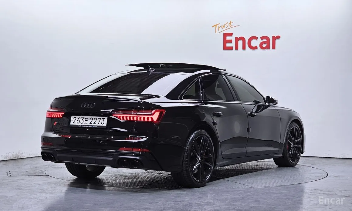 Фото 2 - Audi S6