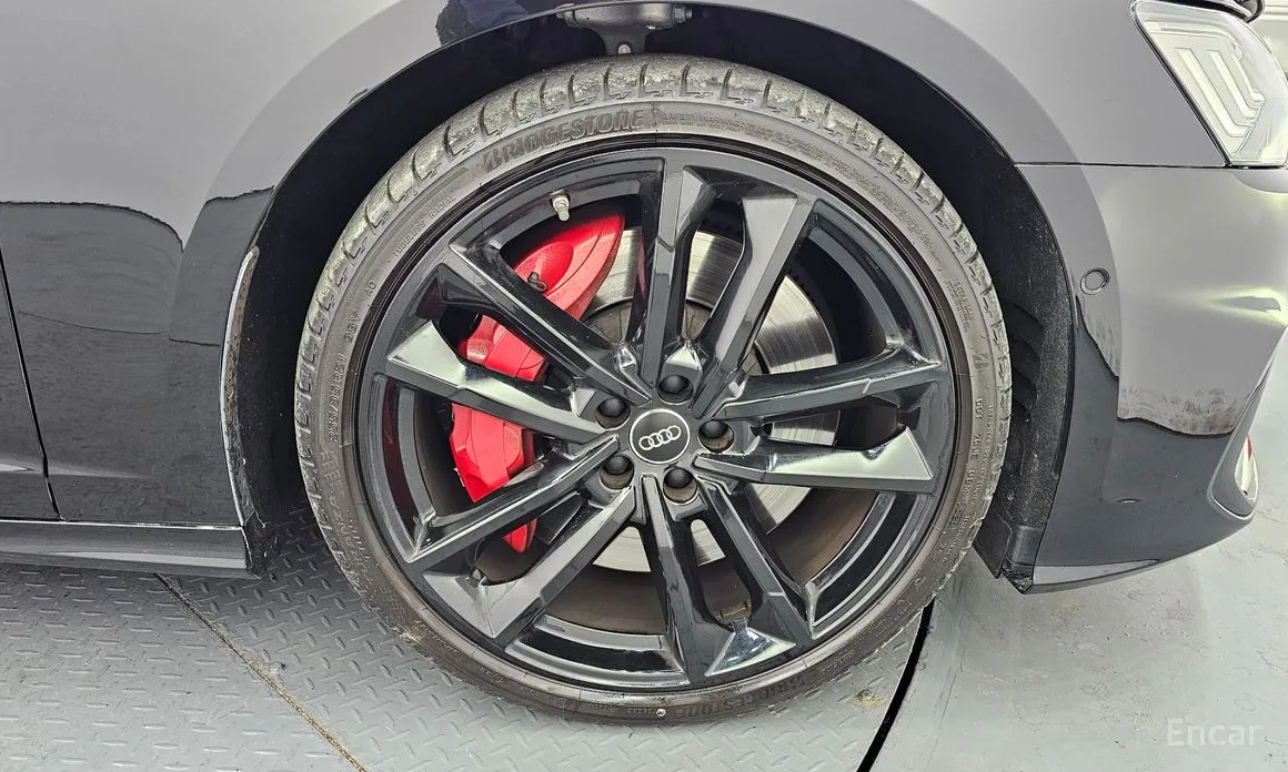 Фото 5 - Audi S6