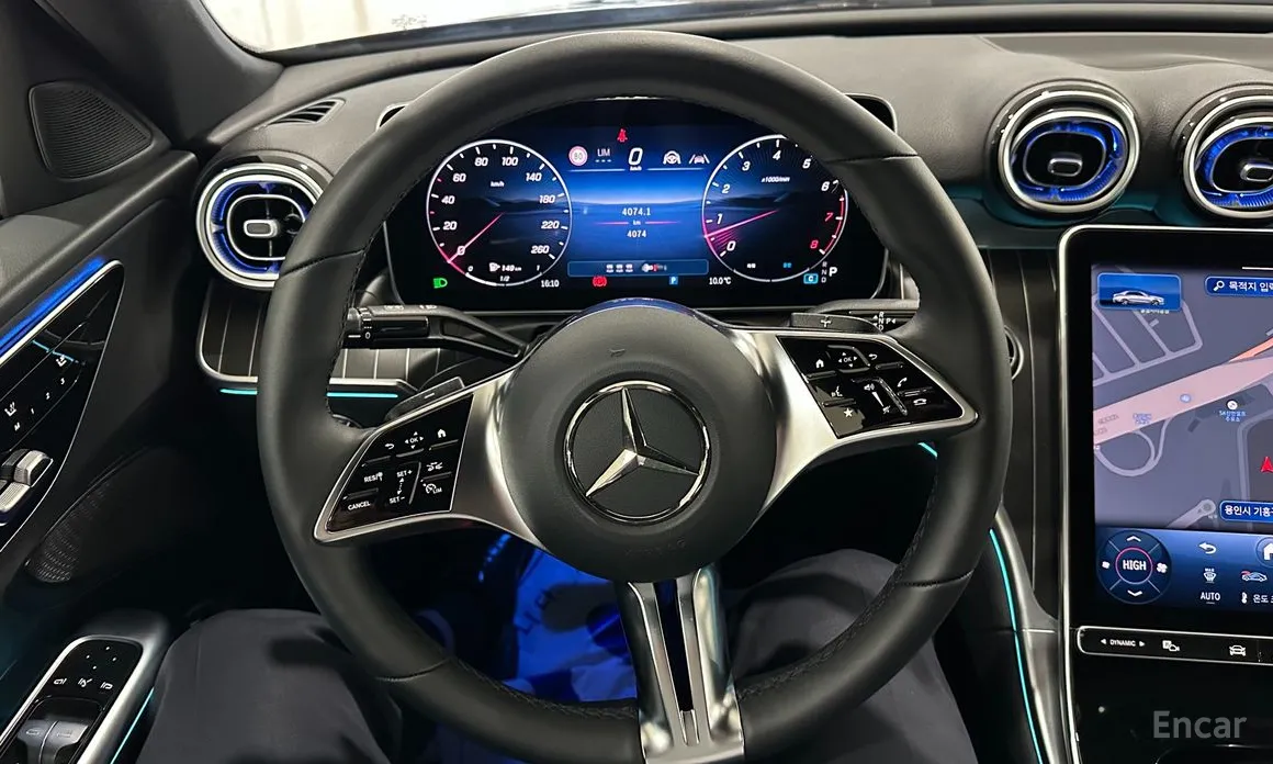 Фото 18 - Mercedes-Benz C-Class