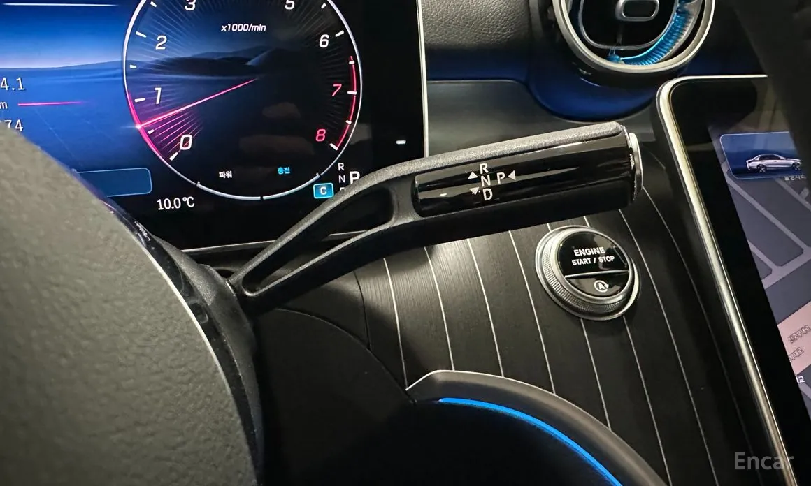 Фото 9 - Mercedes-Benz C-Class