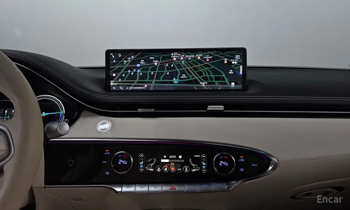 Фото 14 - Genesis GV70