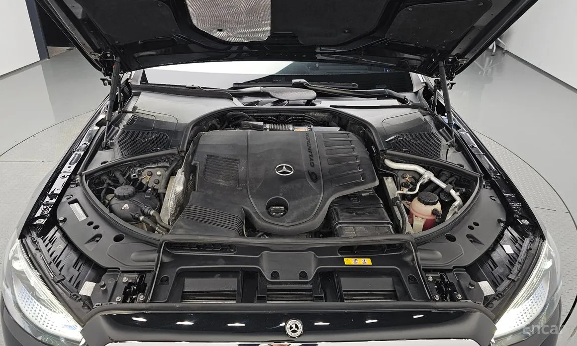 Фото 6 - Mercedes-Benz S-Class