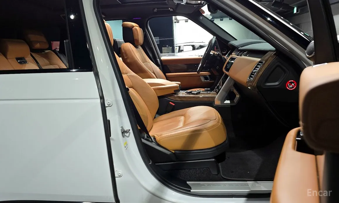 Фото 11 - Land Rover Range Rover