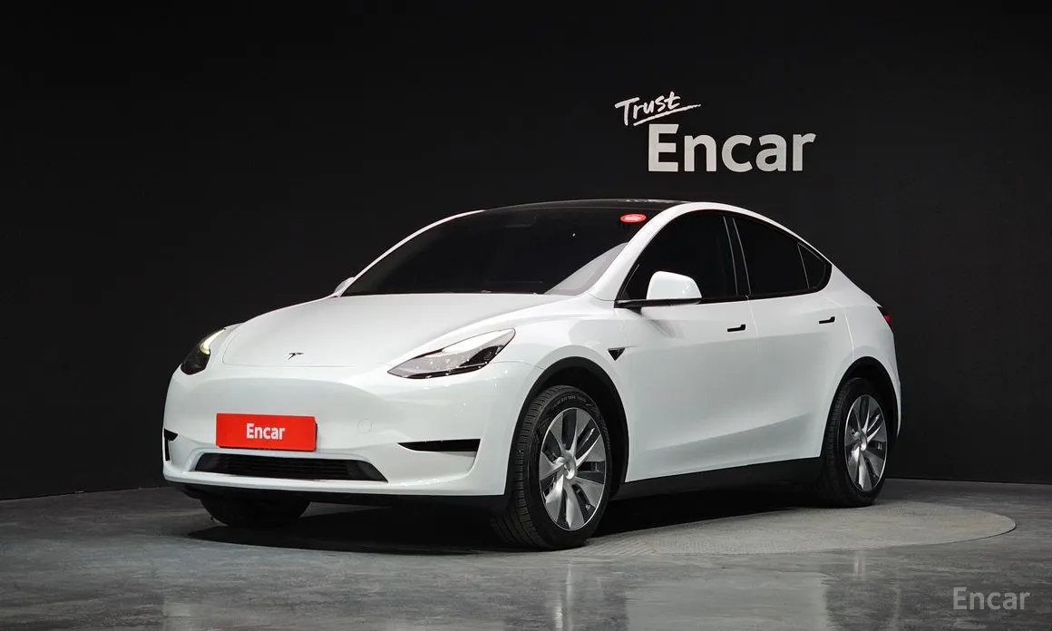 Фото 1 - Tesla Model Y