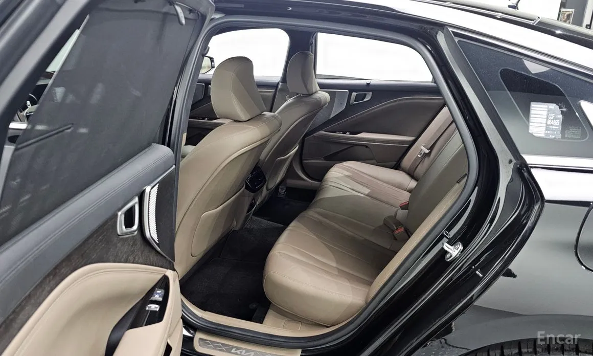 Фото 12 - Kia K8