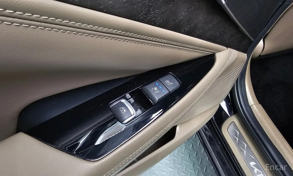 Фото 18 - Kia K8