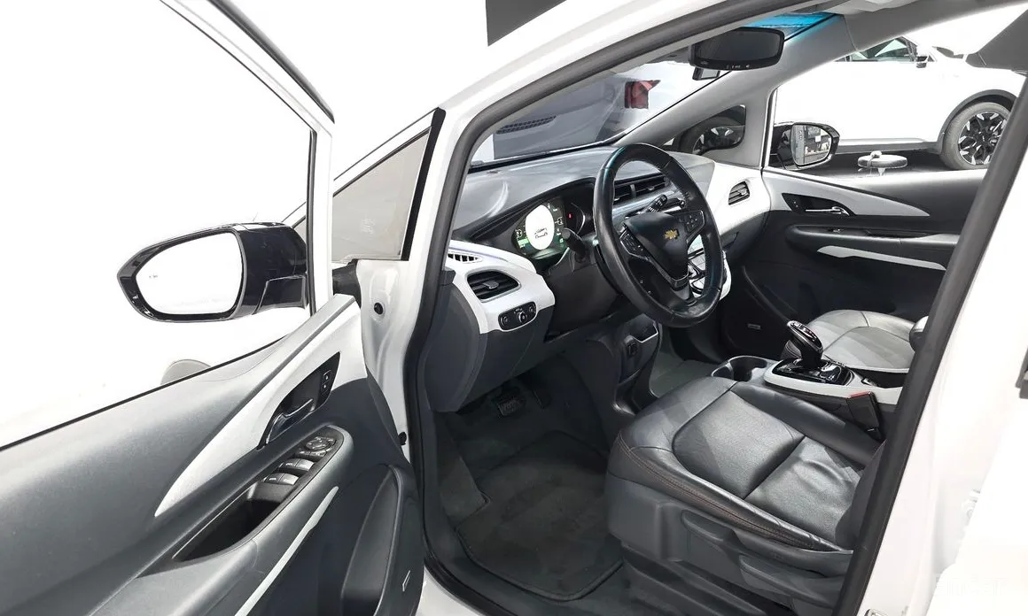 Фото 11 - Chevrolet Bolt EV