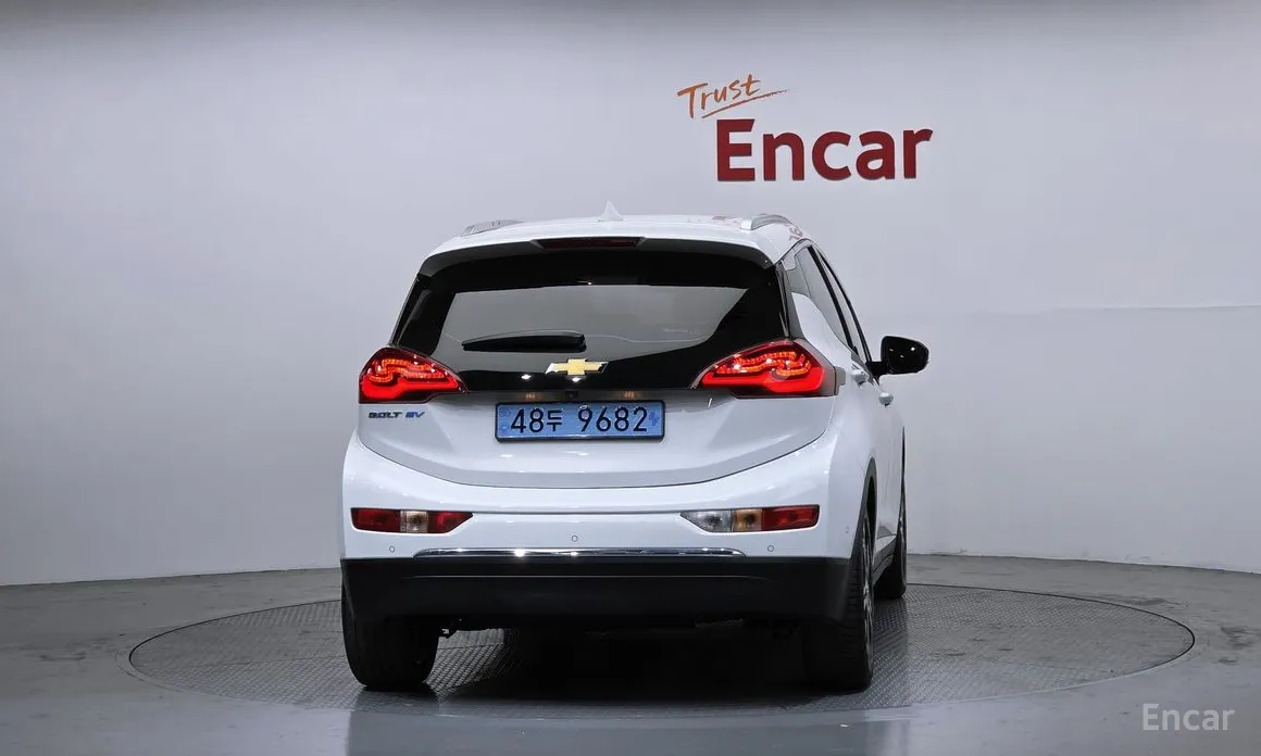 Фото 4 - Chevrolet Bolt EV