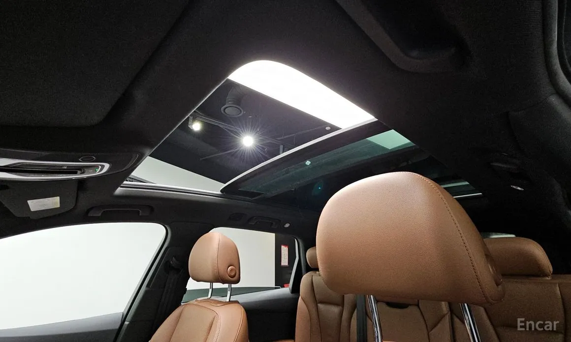 Фото 19 - Audi Q7