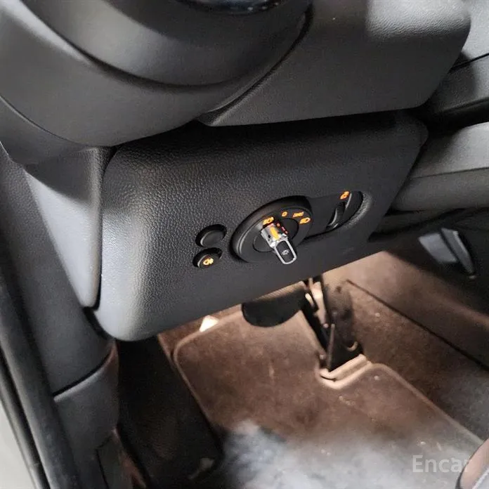 Фото 11 - Mini Cooper