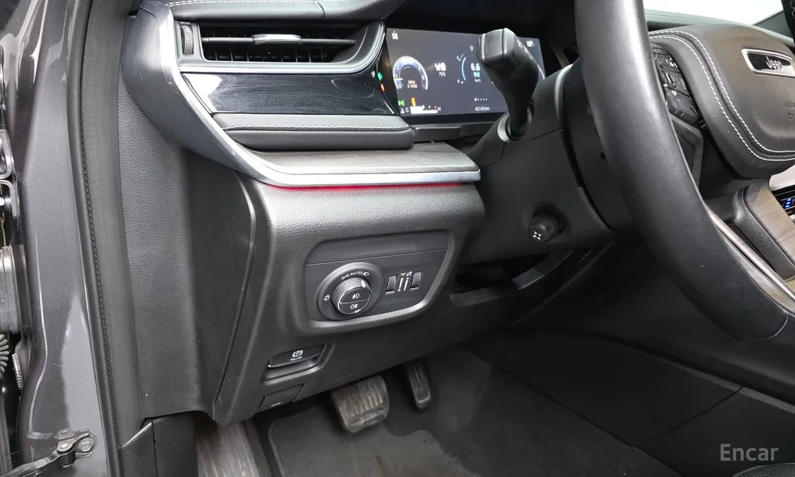 Фото 13 - Jeep Cherokee