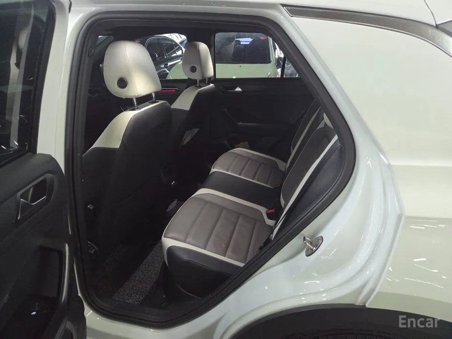 Фото 16 - Volkswagen T-Roc