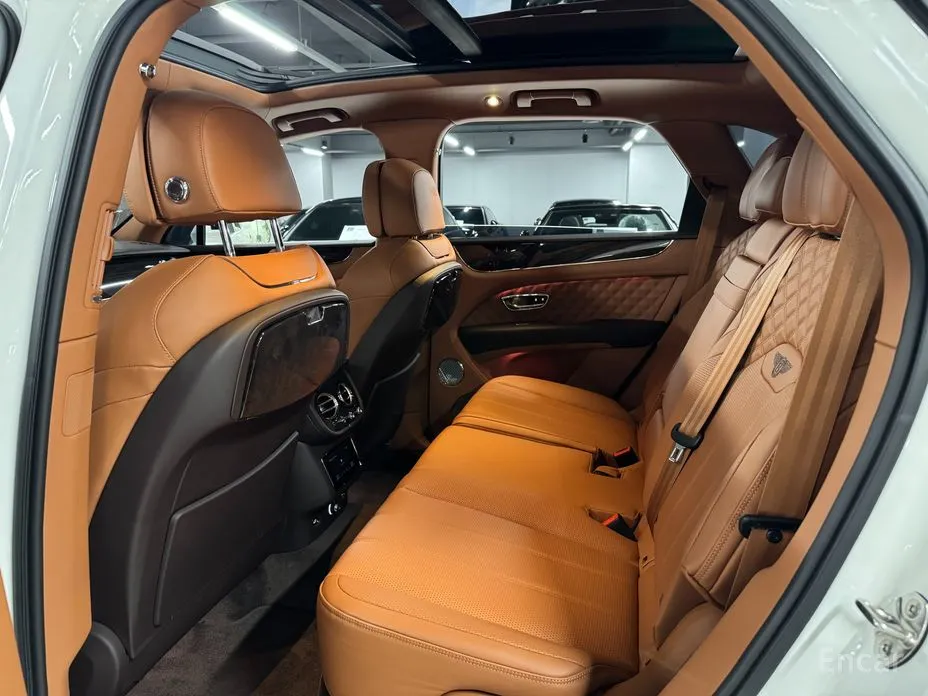 Фото 8 - Bentley Bentayga