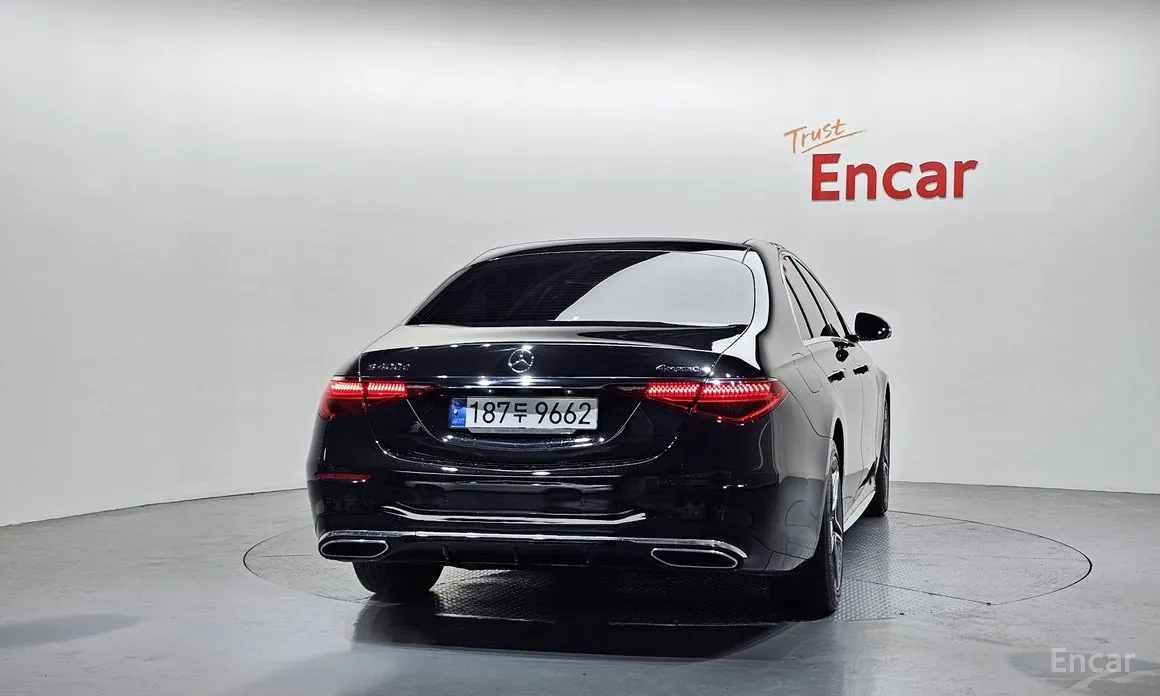 Фото 4 - Mercedes-Benz S-Class