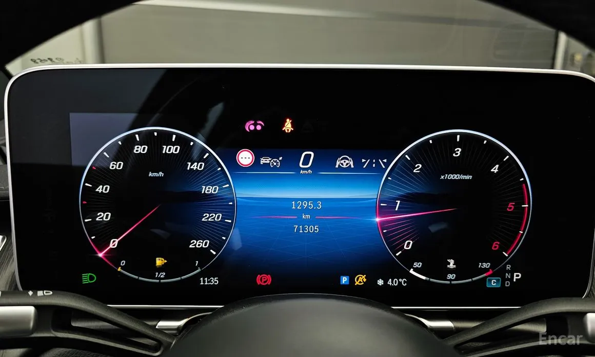 Фото 8 - Mercedes-Benz S-Class