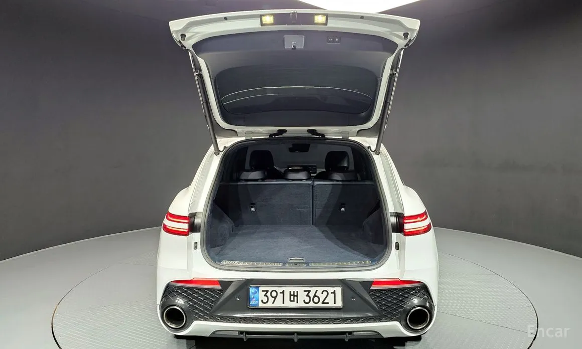 Photo 20 - Genesis GV70