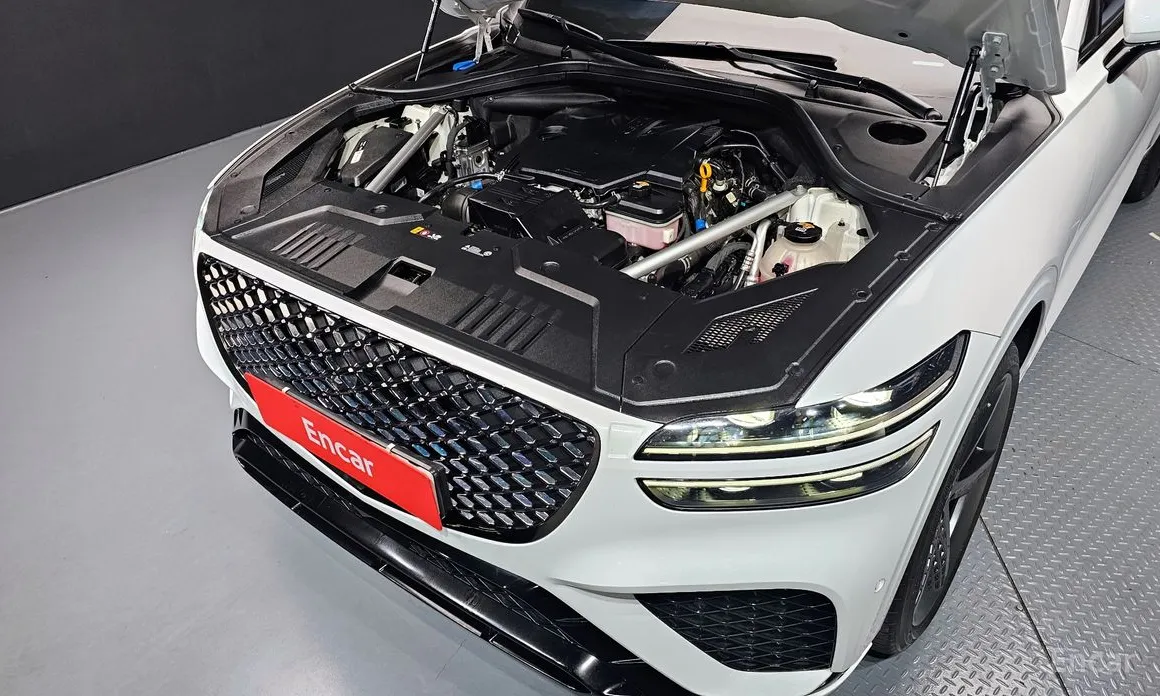 Photo 6 - Genesis GV70