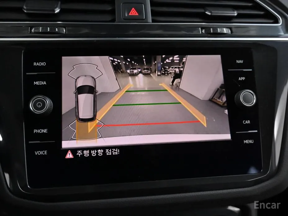 Фото 15 - Volkswagen Tiguan