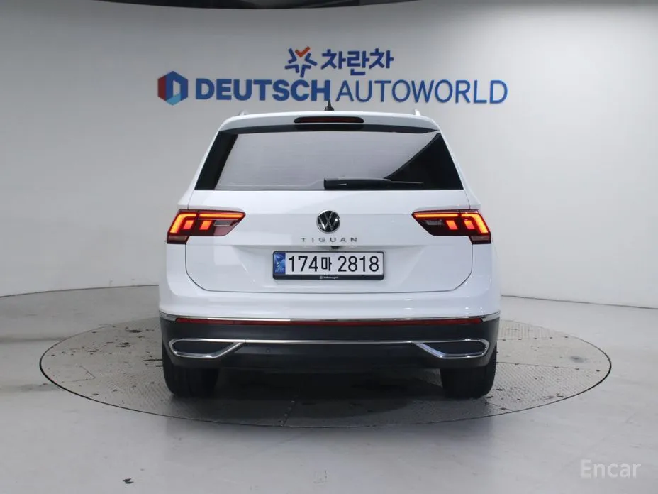 Фото 4 - Volkswagen Tiguan