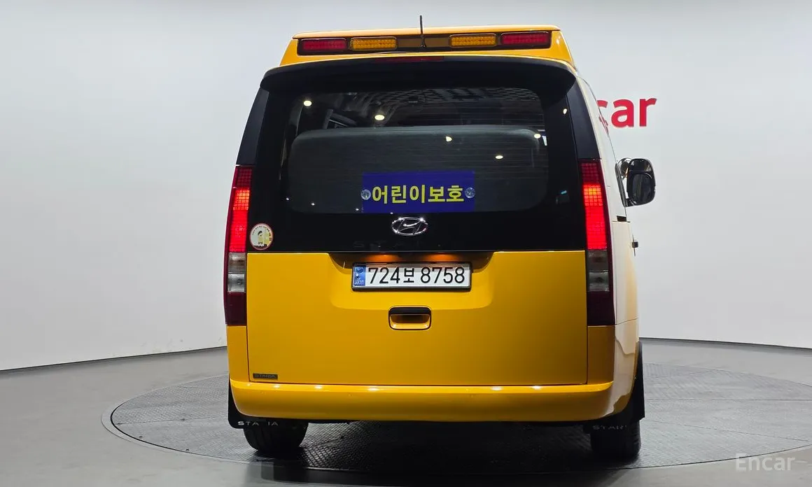 Фото 4 - Hyundai Staria