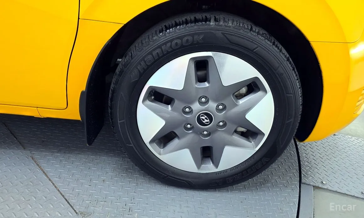 Фото 5 - Hyundai Staria