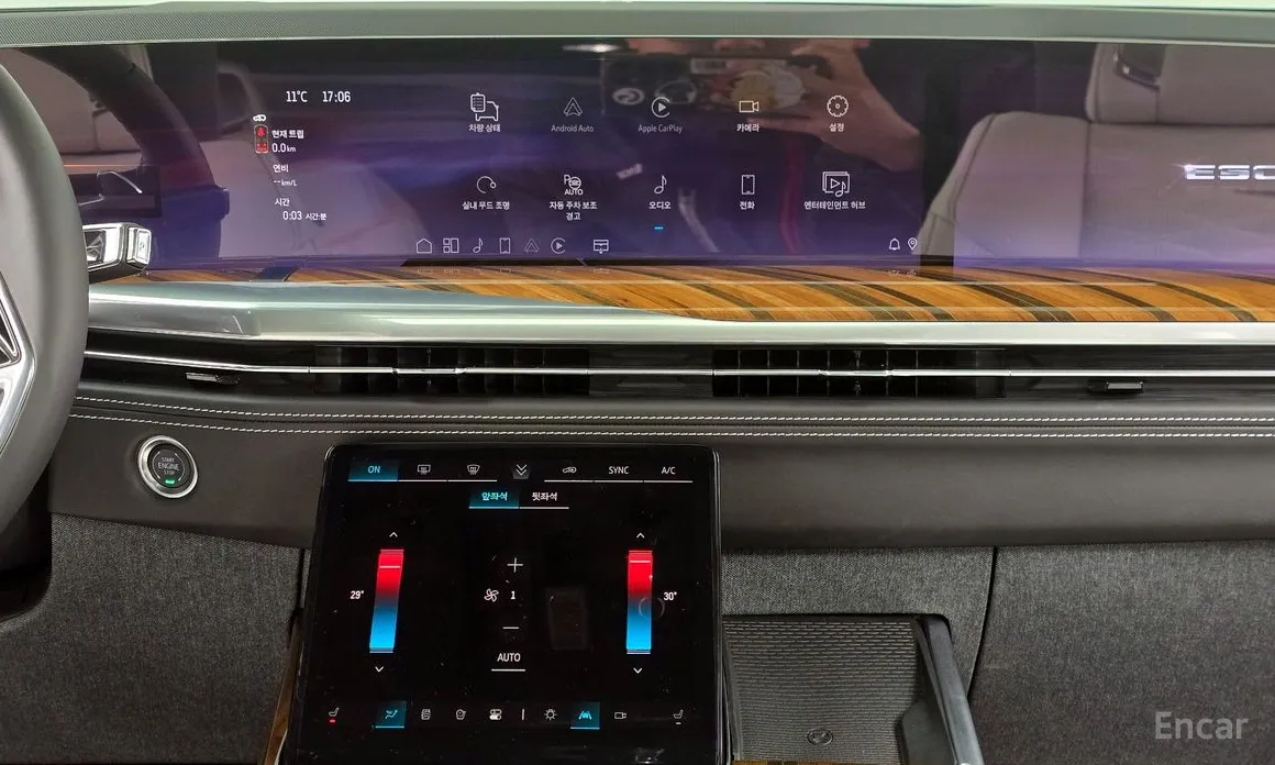 Фото 14 - Cadillac Escalade