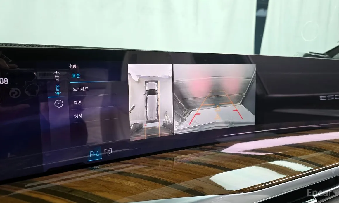 Фото 15 - Cadillac Escalade