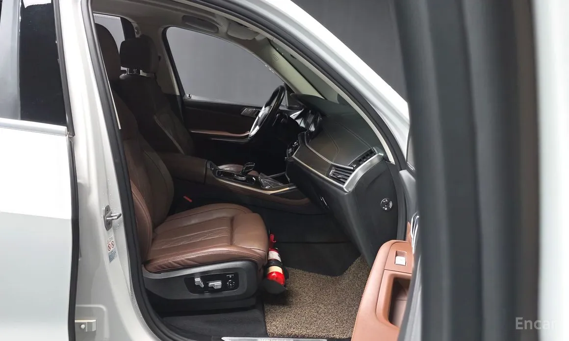 Фото 11 - BMW X7