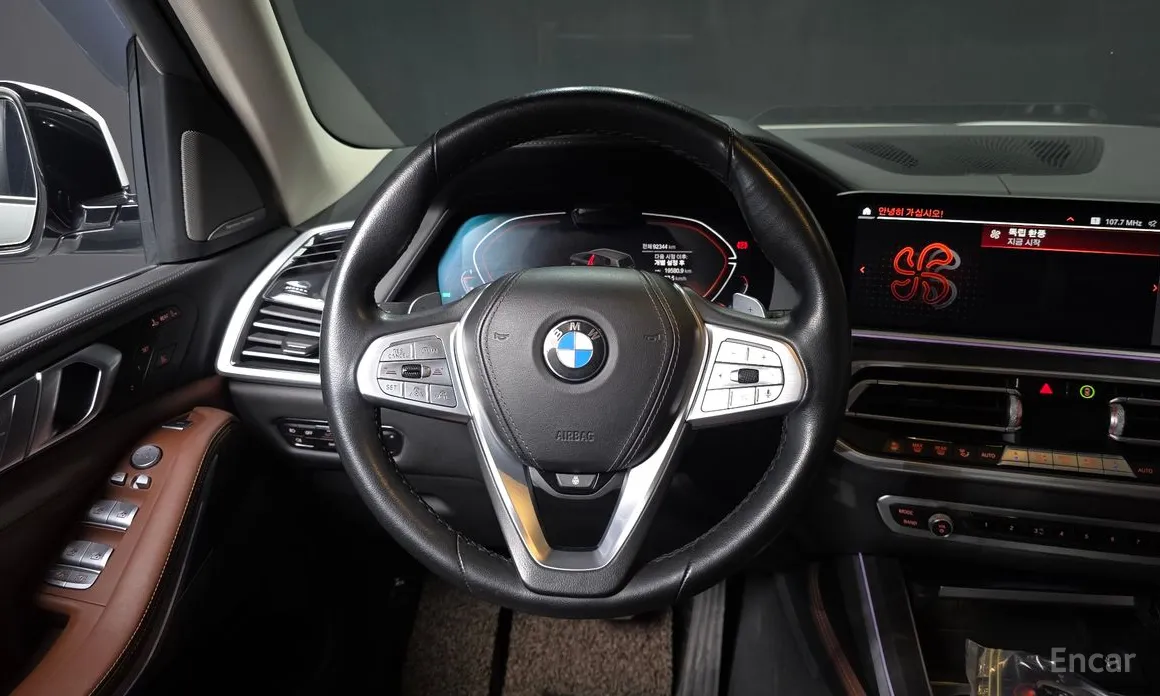 Фото 13 - BMW X7