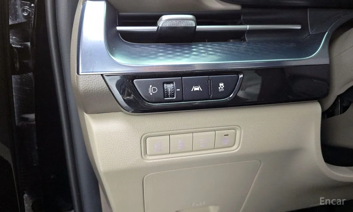 Фото 16 - Kia Carnival