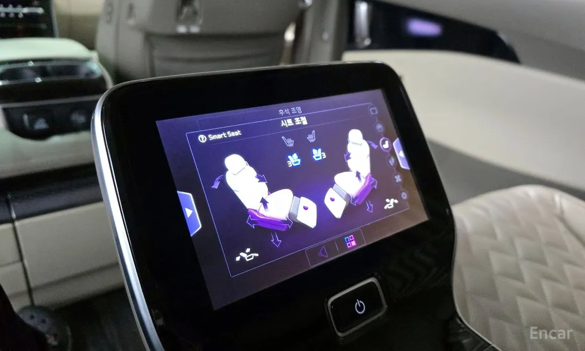 Фото 18 - Kia Carnival