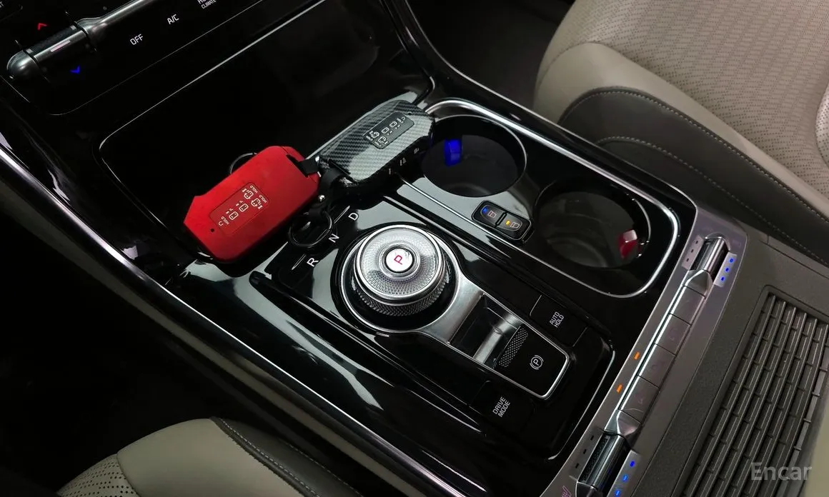 Фото 9 - Kia Carnival