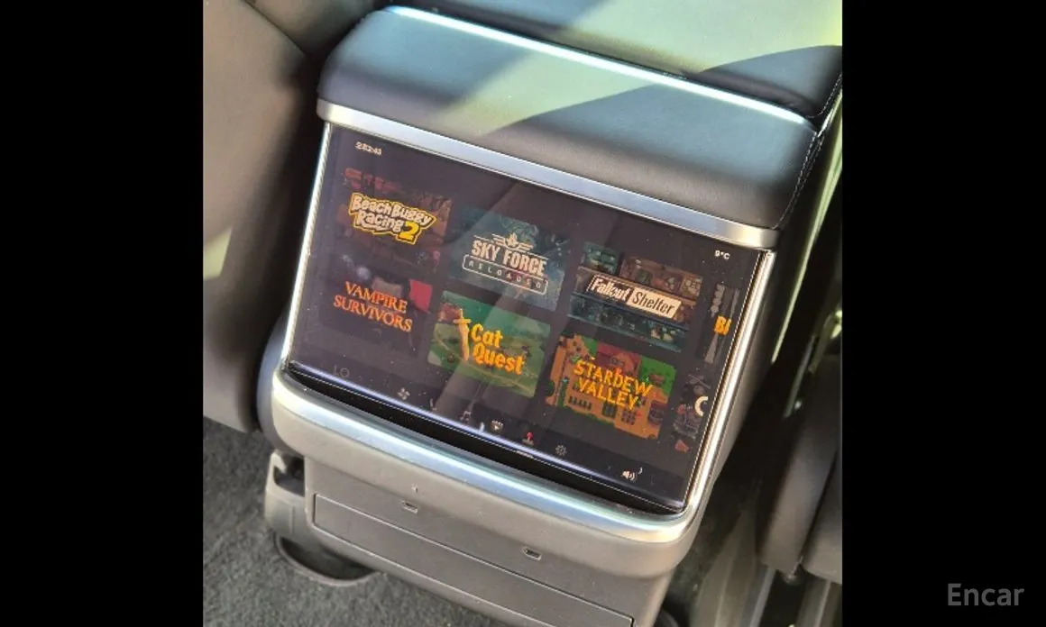 Фото 10 - Tesla Model X