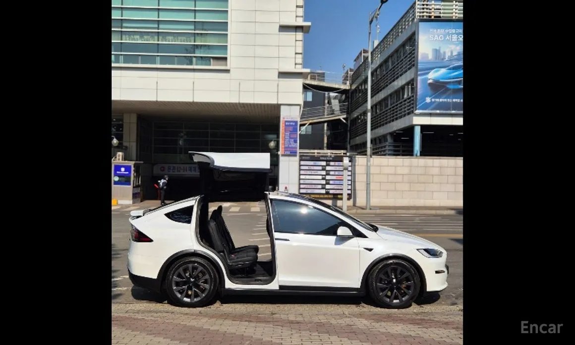 Фото 13 - Tesla Model X