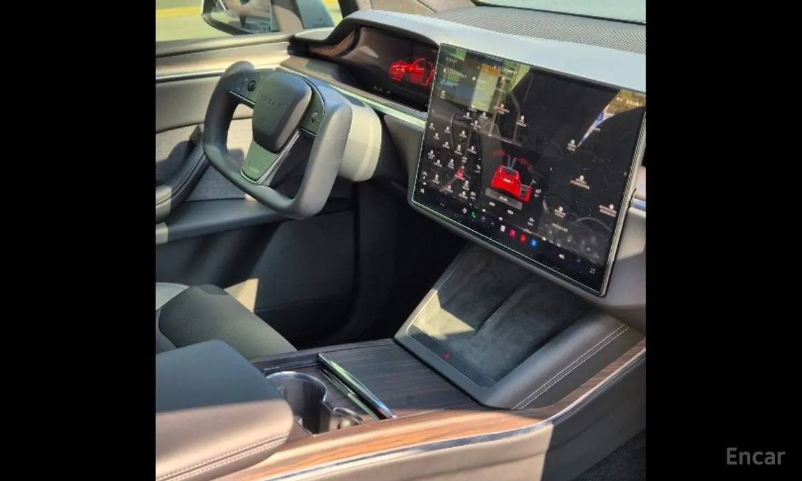 Фото 16 - Tesla Model X