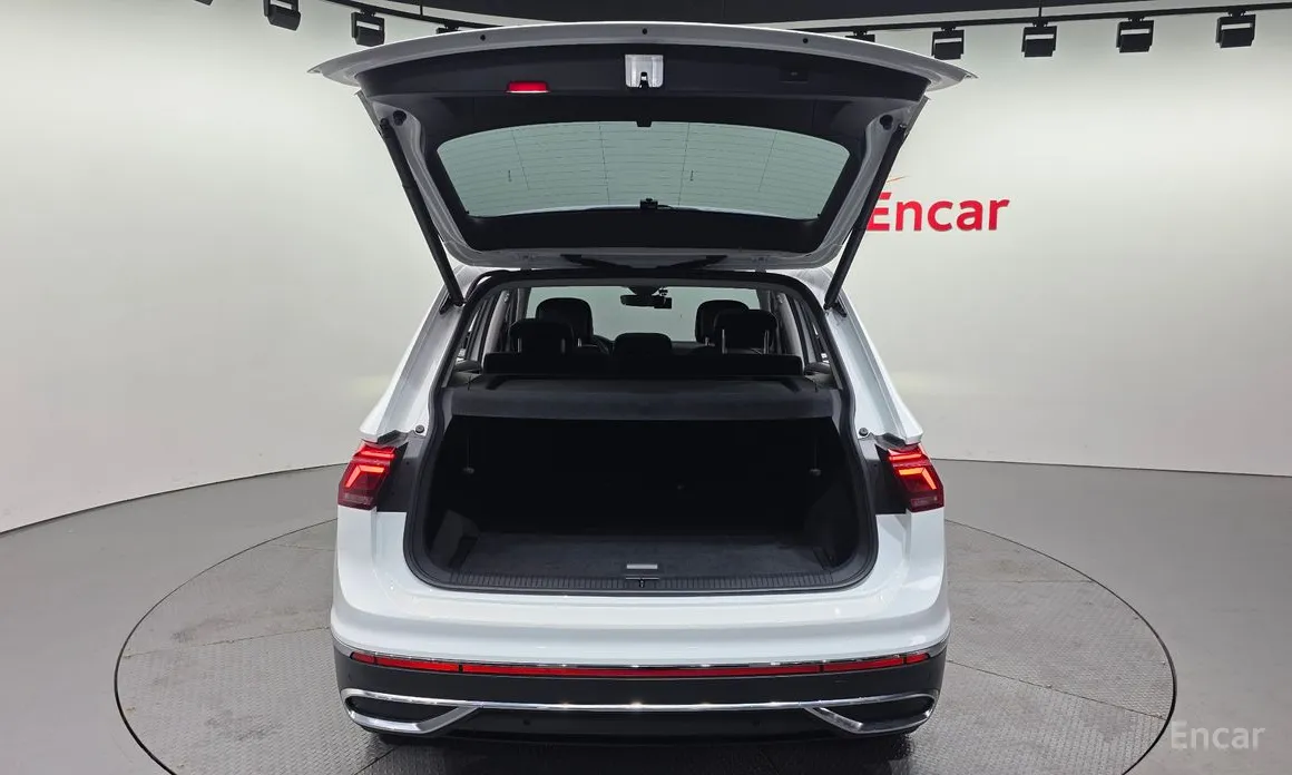 Фото 20 - Volkswagen Tiguan