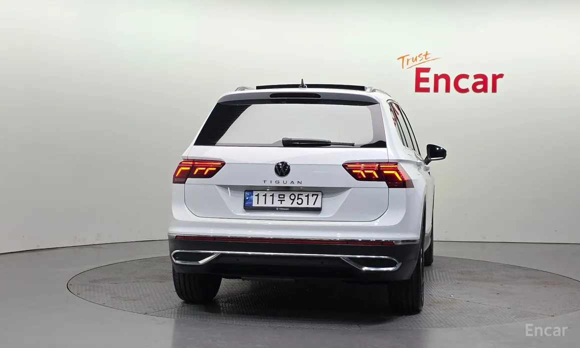 Фото 4 - Volkswagen Tiguan