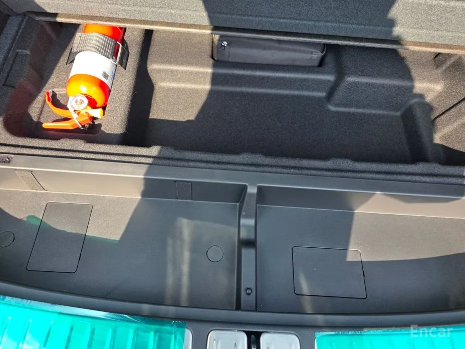 Фото 18 - Genesis GV70