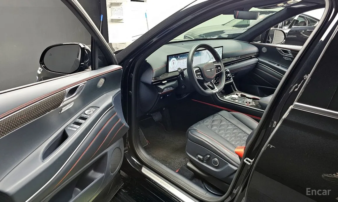 Фото 10 - Genesis GV80