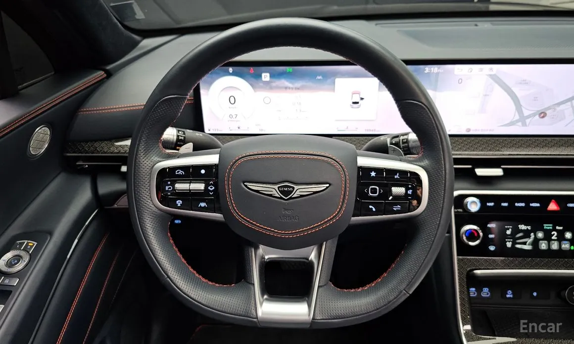 Фото 13 - Genesis GV80