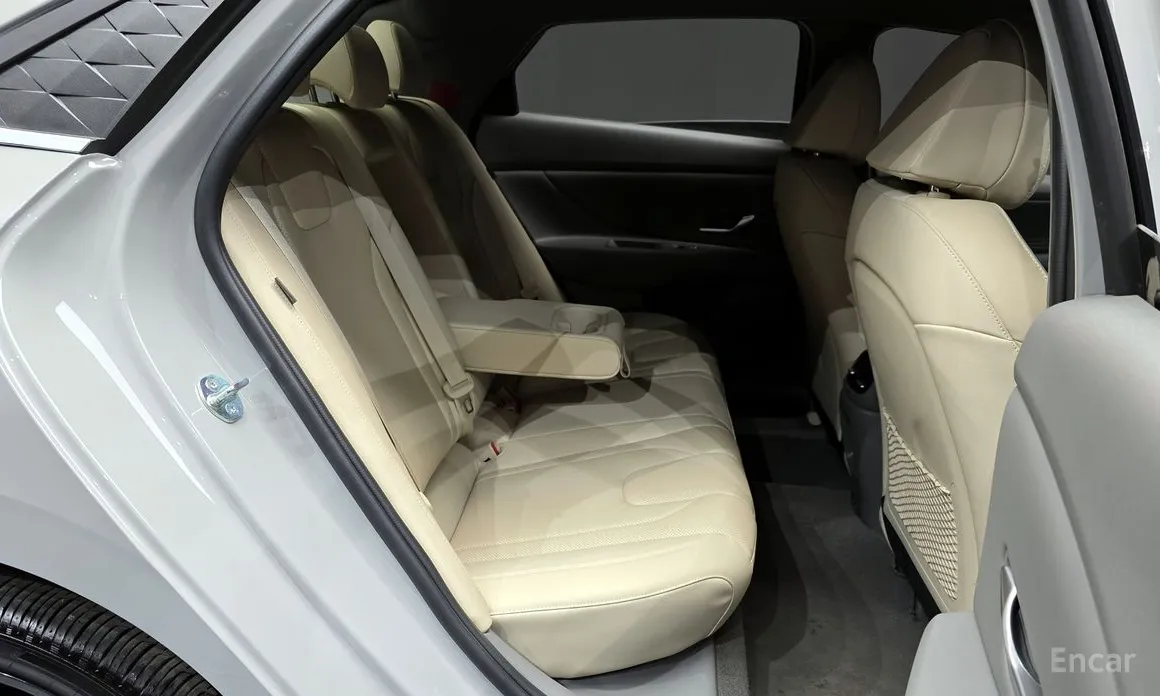 Фото 12 - Hyundai Avante