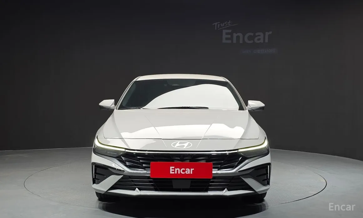 Фото 3 - Hyundai Avante